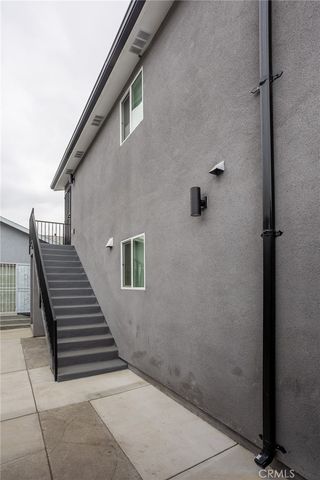 3121 Obama Boulevard, Los Angeles, CA 90018