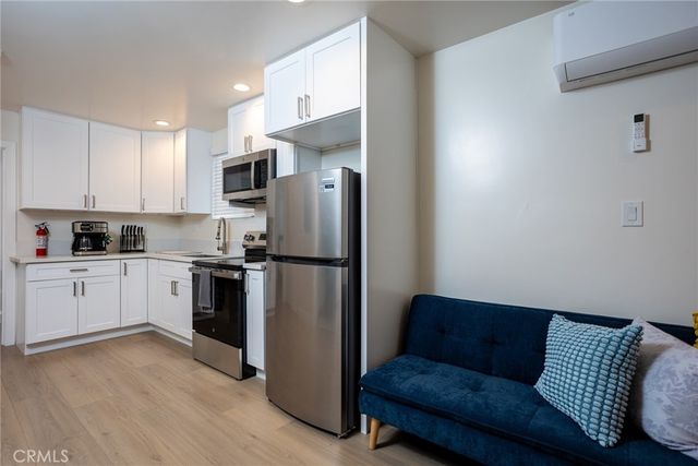 3121 Obama Boulevard, Los Angeles, CA 90018