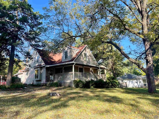 2345 SE Virginia AVE, Topeka, KS 66605