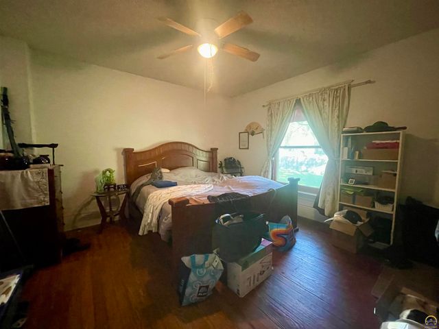 2345 SE Virginia AVE, Topeka, KS 66605