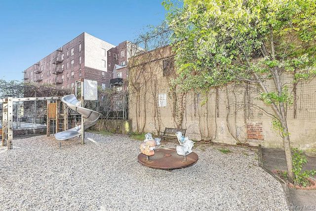 67-30 Clyde Street 4P, Forest Hills, NY 11375