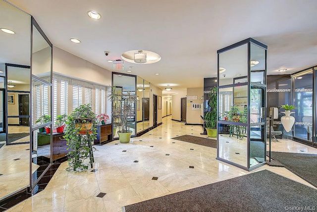 67-30 Clyde Street 4P, Forest Hills, NY 11375