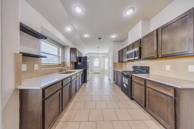 6807 Alamitos Court, Rosharon, TX 77583