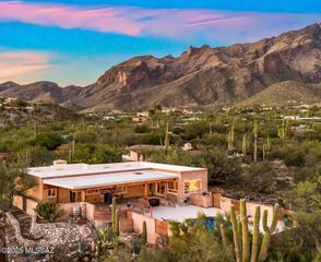 3872 E Marble Peak Place, Tucson, AZ 85718