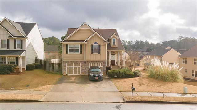 1066 Mcduffie Circle, Douglasville, GA 30134