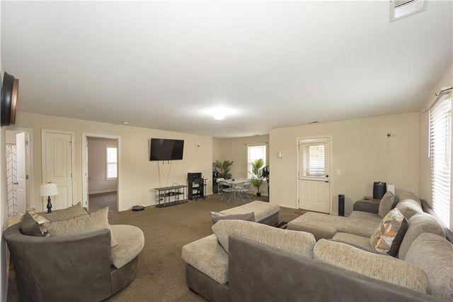 1066 Mcduffie Circle, Douglasville, GA 30134