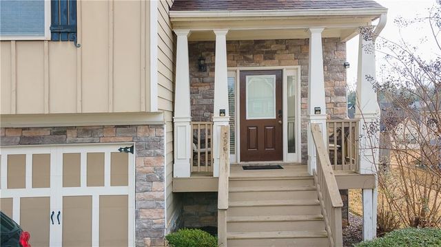 1066 Mcduffie Circle, Douglasville, GA 30134