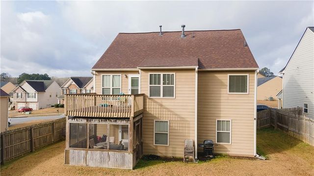 1066 Mcduffie Circle, Douglasville, GA 30134