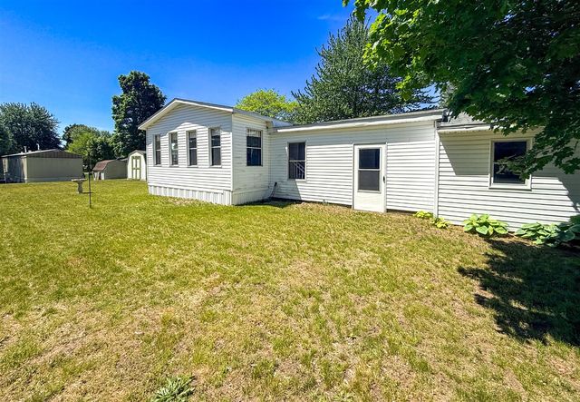 121 Elm Court, Muskegon, MI 49445