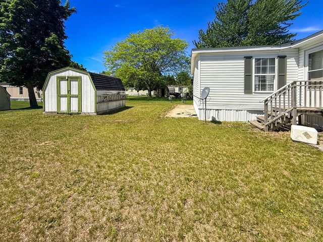 121 Elm Court, Muskegon, MI 49445