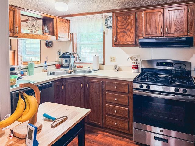 121 Elm Court, Muskegon, MI 49445
