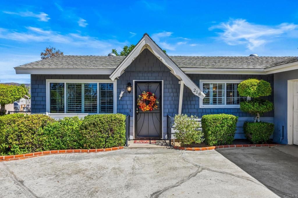 218 N Hayden Drive, Escondido, CA 92027 — photo 2