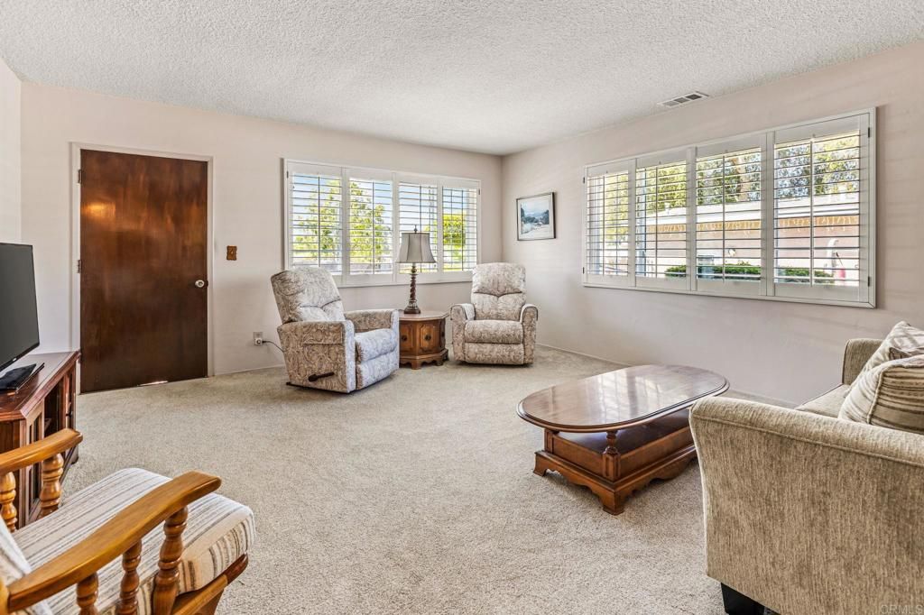 218 N Hayden Drive, Escondido, CA 92027 — photo 3