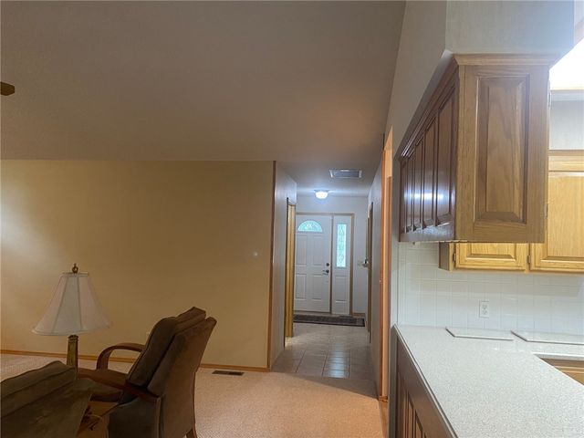 1 Chudleigh Lane, Bella Vista, AR 72714