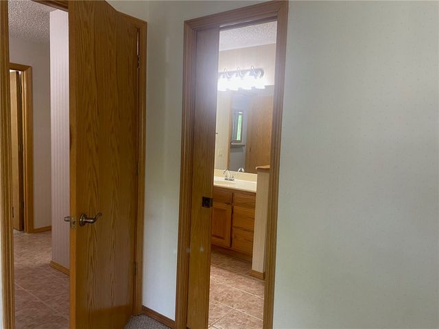 1 Chudleigh Lane, Bella Vista, AR 72714