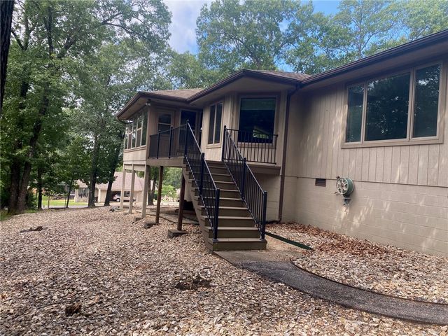 1 Chudleigh Lane, Bella Vista, AR 72714