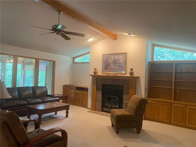 1 Chudleigh Lane, Bella Vista, AR 72714