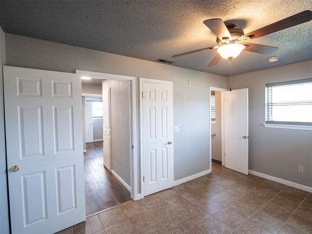 1700 N Janeway Avenue, Moore, OK 73160