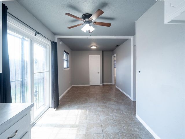 1700 N Janeway Avenue, Moore, OK 73160