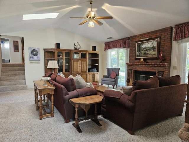 28124 Mountain Meadow Road, Escondido, CA 92026