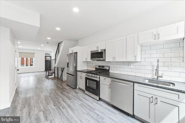 1915 S WOODSTOCK ST, Philadelphia, PA 19145