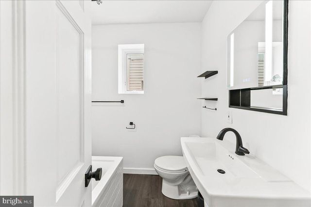 1915 S WOODSTOCK ST, Philadelphia, PA 19145