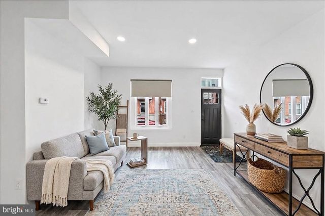 1915 S WOODSTOCK ST, Philadelphia, PA 19145