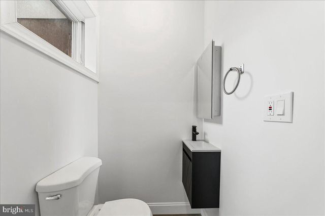 1915 S WOODSTOCK ST, Philadelphia, PA 19145