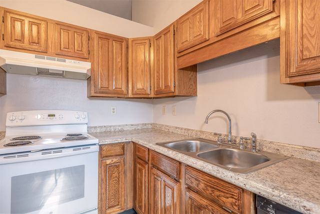 2911 Forest Creek Drive, Fort Worth, TX 76123