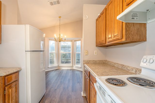 2911 Forest Creek Drive, Fort Worth, TX 76123