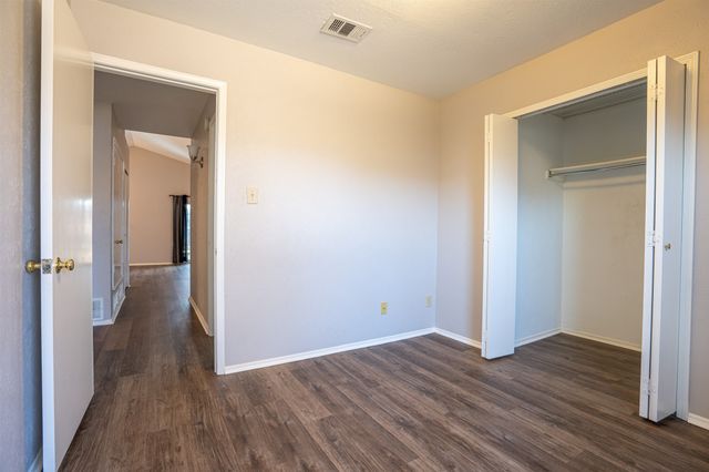 2911 Forest Creek Drive, Fort Worth, TX 76123