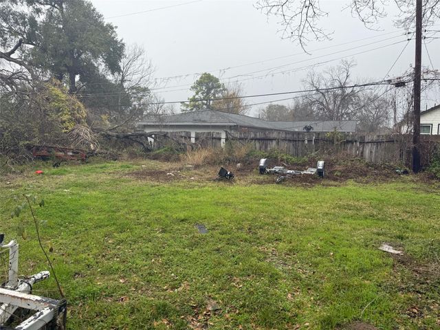 2630 Carmel Street, Houston, TX 77091