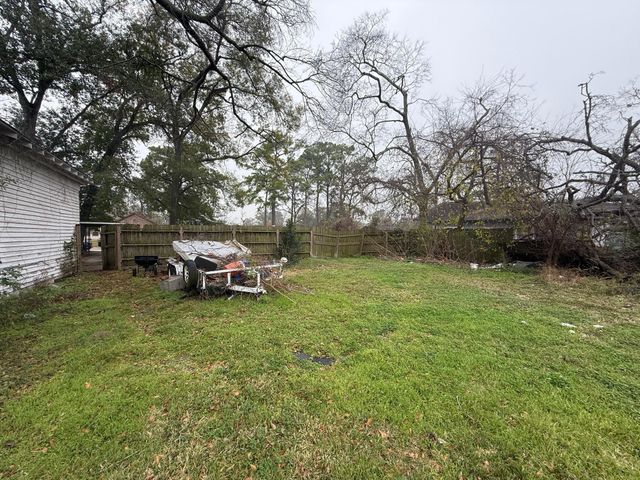 2630 Carmel Street, Houston, TX 77091