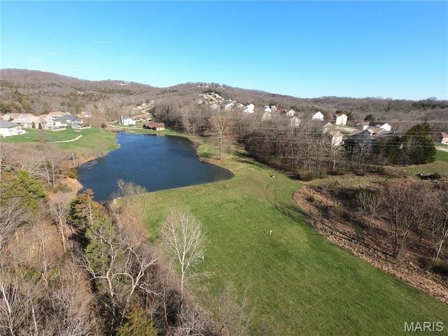220 Echo Lake Circle, Byrnes Mill, MO 63025