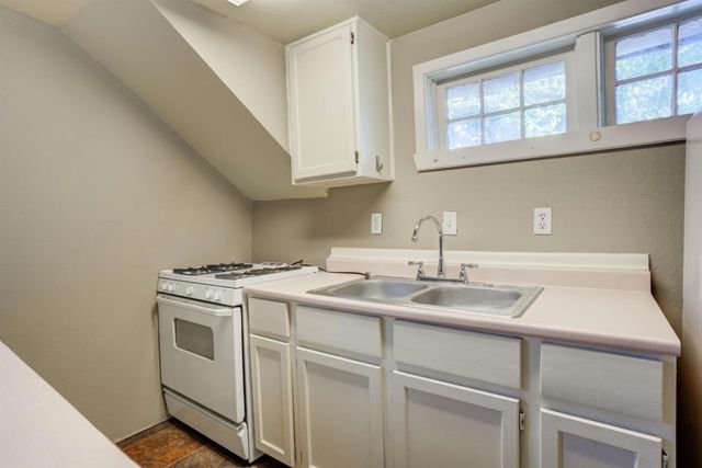 2702 20th Street, Lubbock, TX 79410