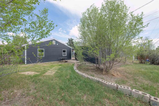 401 E ST FRANCIS, Rapid City, SD 57701
