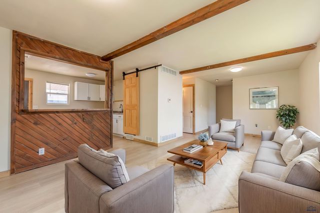 401 E ST FRANCIS, Rapid City, SD 57701