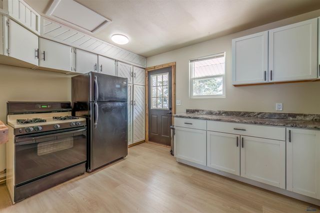401 E ST FRANCIS, Rapid City, SD 57701