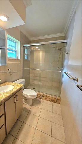 4602 King Palm Dr, Tamarac, FL 33319
