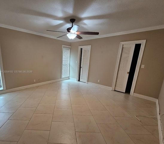 4602 King Palm Dr, Tamarac, FL 33319