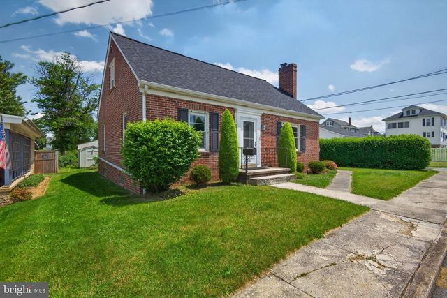 210 STAMBACH ST, Mcsherrystown, PA 17344