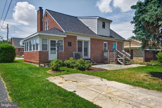 210 STAMBACH ST, Mcsherrystown, PA 17344