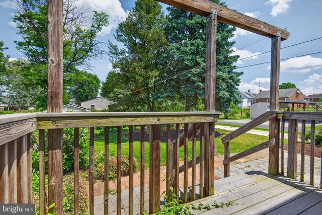 210 STAMBACH ST, Mcsherrystown, PA 17344