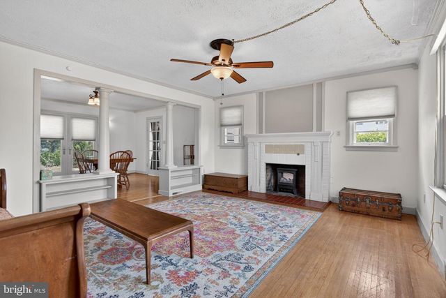 210 STAMBACH ST, Mcsherrystown, PA 17344
