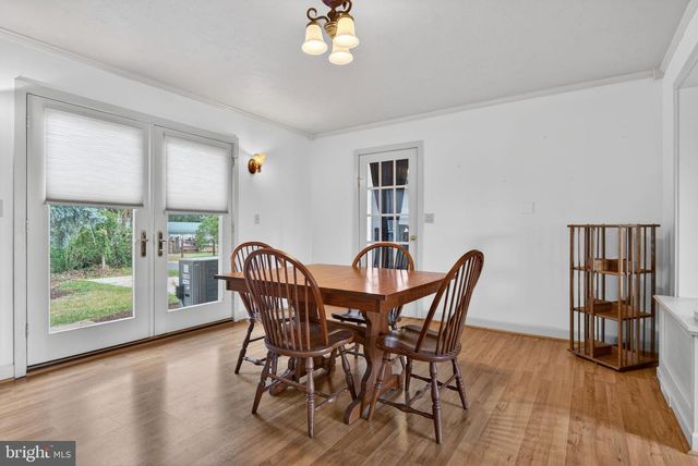 210 STAMBACH ST, Mcsherrystown, PA 17344