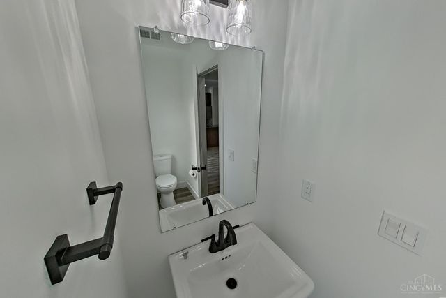 192 N Broadway Street, Williamsburg, OH 45176