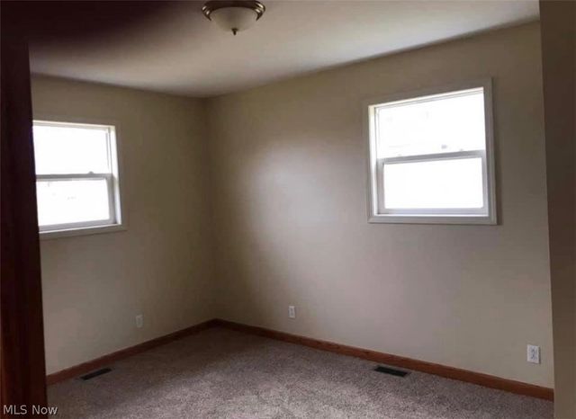 2215 Hilliard Drive, Midvale, OH 44653