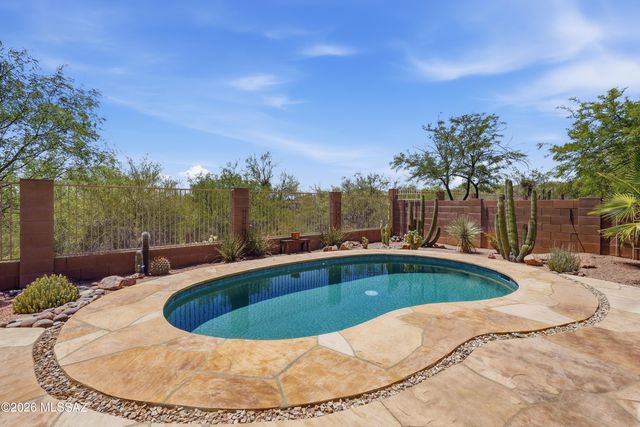 13001 Westminster Drive, Oro Valley, AZ 85755