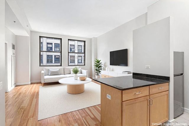 5 N Wabash Avenue 1103, Chicago, IL 60602