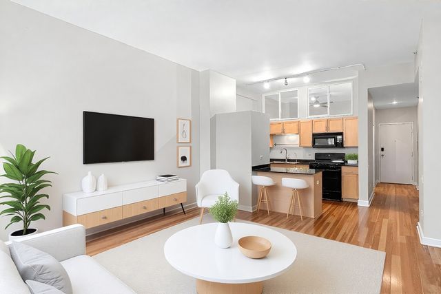 5 N Wabash Avenue 1103, Chicago, IL 60602